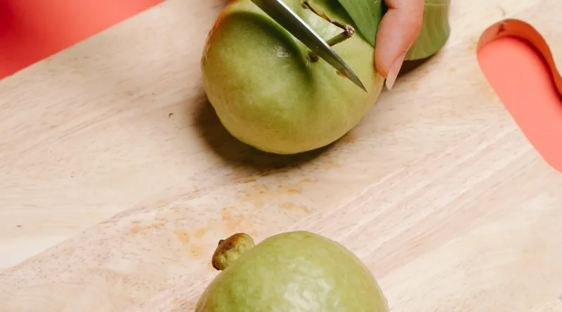 Guava-Amarud Fruit-Leaves for Health